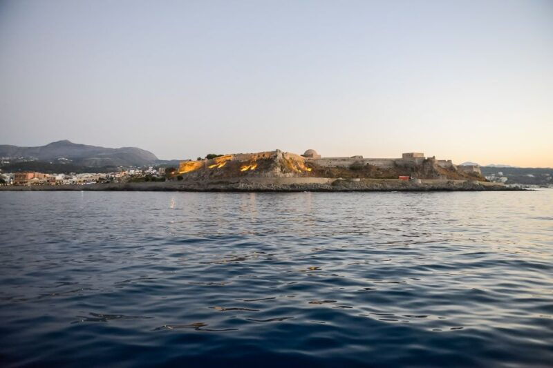 rethymno-sunset-cruise-on-a-wooden-pirate-boat
