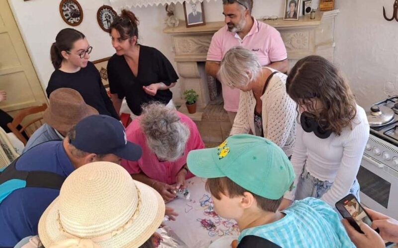 Rethymnon: Melidoni cave - Arkadi - Villages & Cooking Pies - Village Life and Cooking at Kalamas