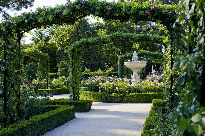 retiro-park-bike-tour-get-transported-to-the-xvi-century