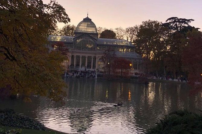 retiro-park-bike-tour-get-transported-to-the-xvi-century