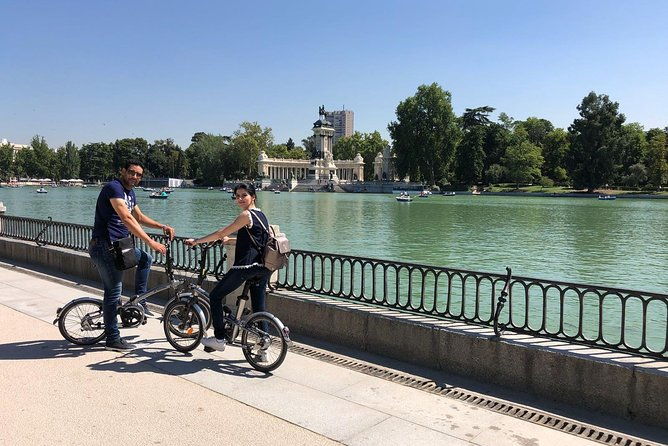 retiro-park-bike-tour-get-transported-to-the-xvi-century