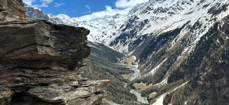 retracing-the-traces-of-the-war-in-val-zebru