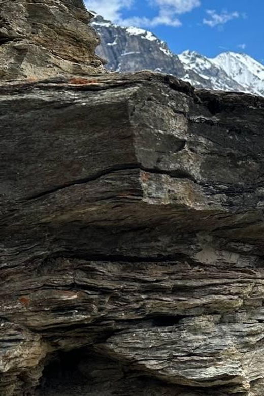 retracing-the-traces-of-the-war-in-val-zebru