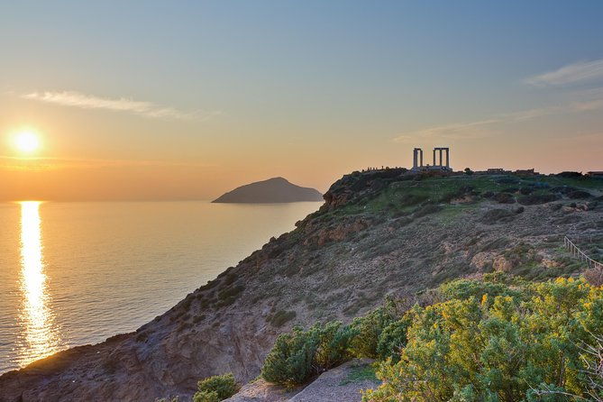 retsina-wine-create-your-private-athens-wine-tour