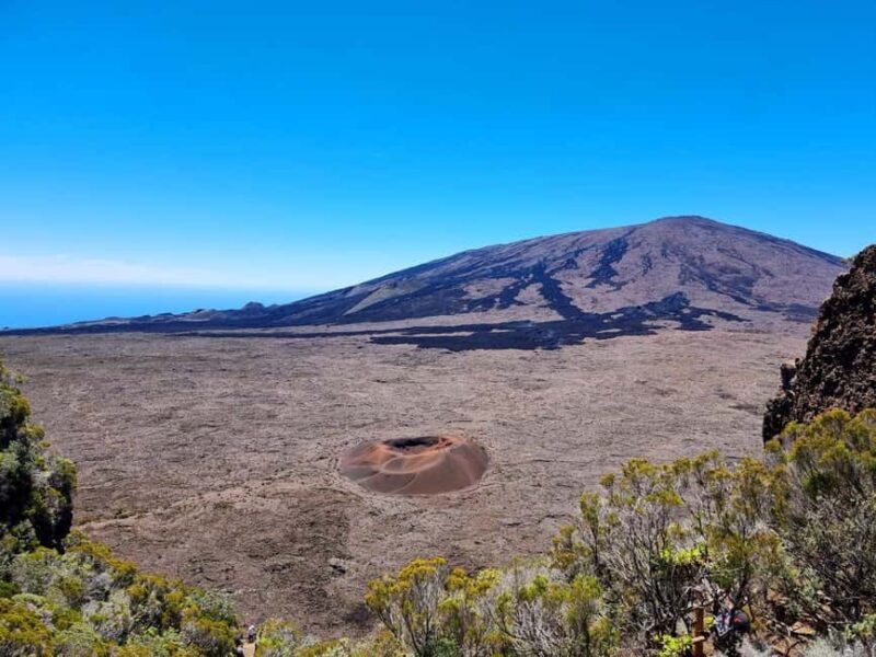 Reunion Island : Guided tour to the Volcano with lunch - Key Points