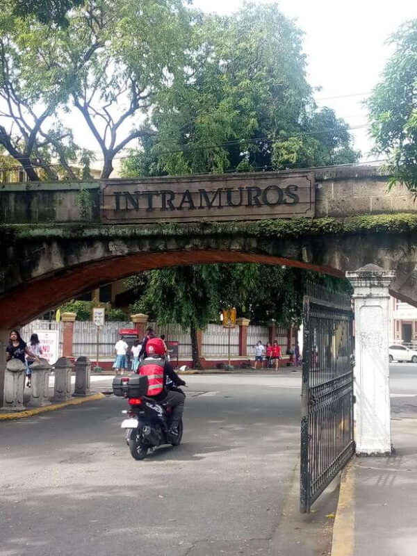 revolutionary-tour-of-manila