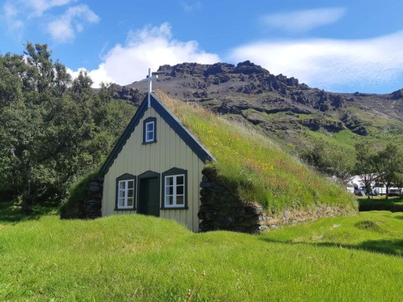 reykjavik-2-day-tour-with-icebergs-glaciers-waterfalls