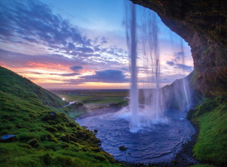 reykjavik-2-day-tour-with-icebergs-glaciers-waterfalls