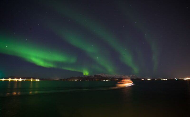 reykjavik-2-hour-northern-lights-by-boat-with-backup-plan