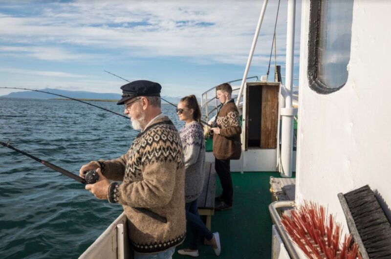 reykjavik-3-hour-sea-angling-gourmet-experience-tour