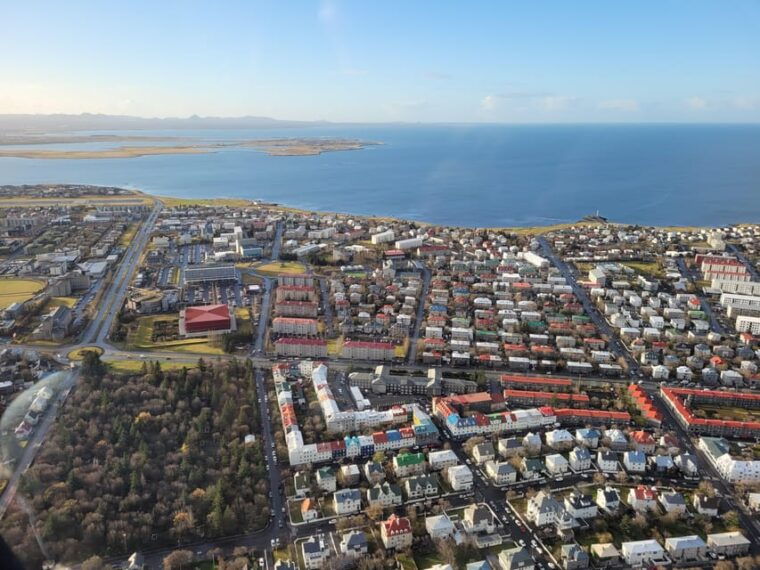 reykjavik-45-minute-volcano-sightseeing-helicopter-tour