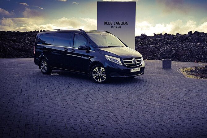 reykjavik-area-to-keflavik-private-luxury-airport-transfer