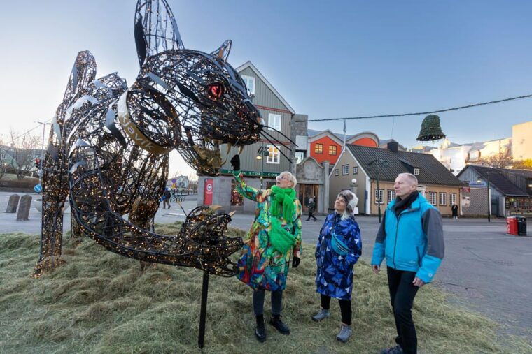 reykjavik-christmas-food-tour-with-tastings-and-drinks