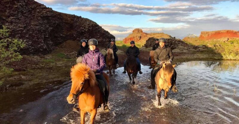 reykjavik-evening-sleipnir-horse-riding-tour-with-pickup