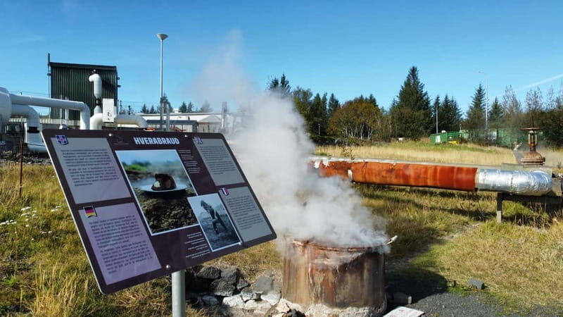 Reykjavík: Golden Circle, 2 Geysers & Geothermal Bakery Tour - A Detailed Look at the Golden Circle, with a Twist