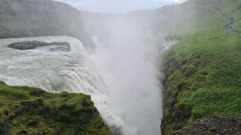 reykjavik-golden-circle-2-geysers-geothermal-bakery-tour