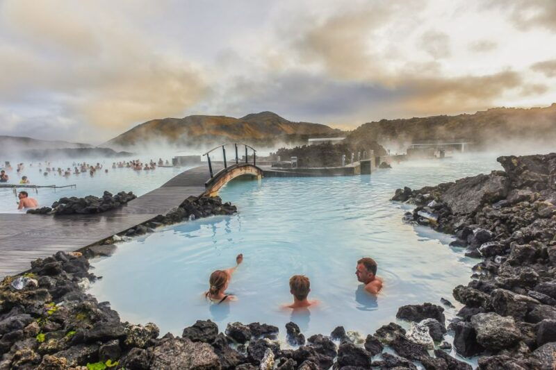 reykjavik-golden-circle-blue-lagoon-and-aurora-tour