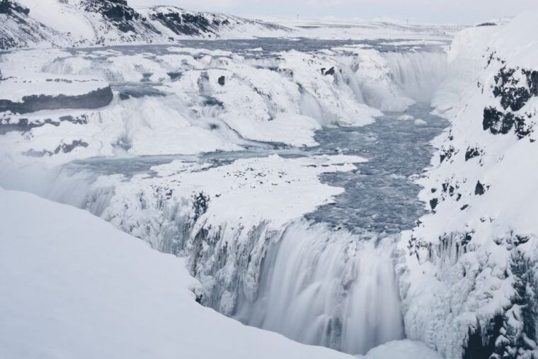 reykjavik-golden-circle-blue-lagoon-and-aurora-tour