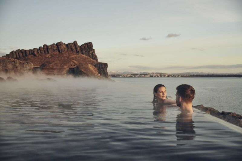 reykjavik-golden-circle-fridheimar-sky-lagoon-day-trip