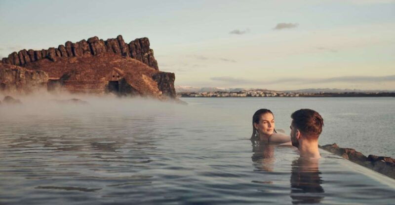 reykjavik-golden-circle-fridheimar-sky-lagoon-day-trip