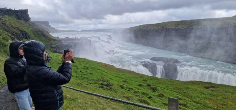 reykjavik-golden-circle-private-suv-lunch-at-tomato-farm