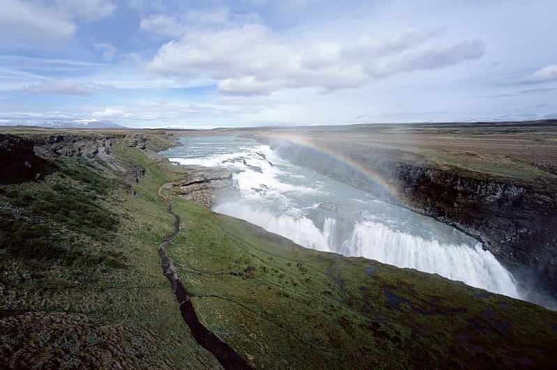 reykjavik-golden-circle-super-jeep-and-snowmobiling-tour
