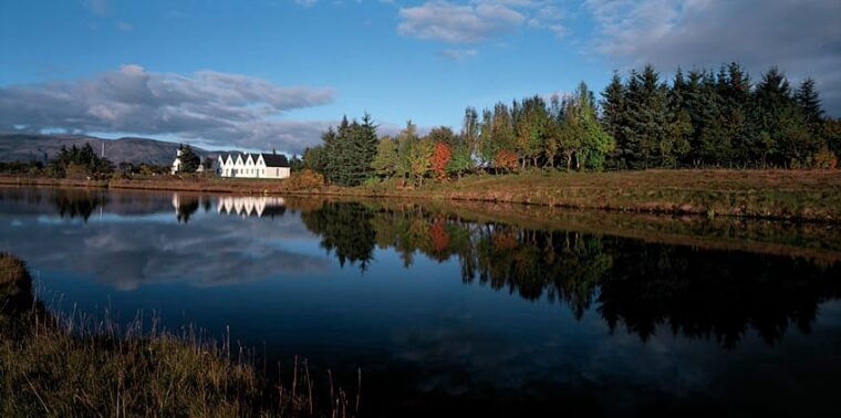 reykjavik-golden-circle-super-jeep-and-snowmobiling-tour