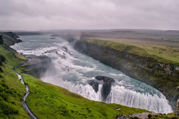 reykjavik-golden-circle-tomato-farm-and-kerid-crater-tour