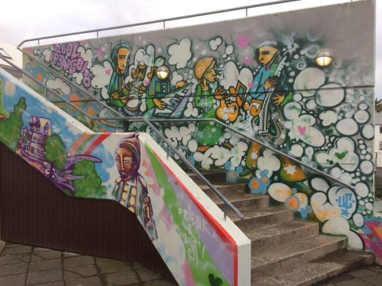 reykjavik-guided-city-walking-tour