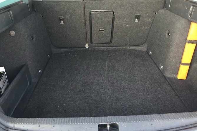 reykjavik-iceland-private-transfer-to-from-keflavik-airport-2