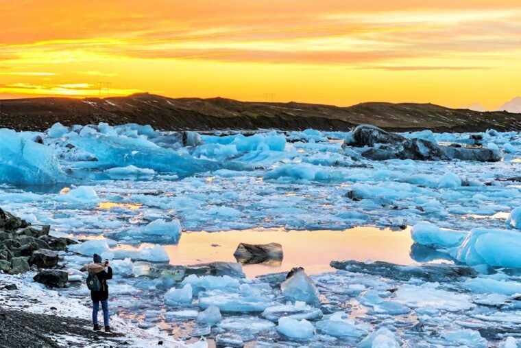 reykjavik-jokulsarlon-glacier-lagoon-full-day-guided-trip