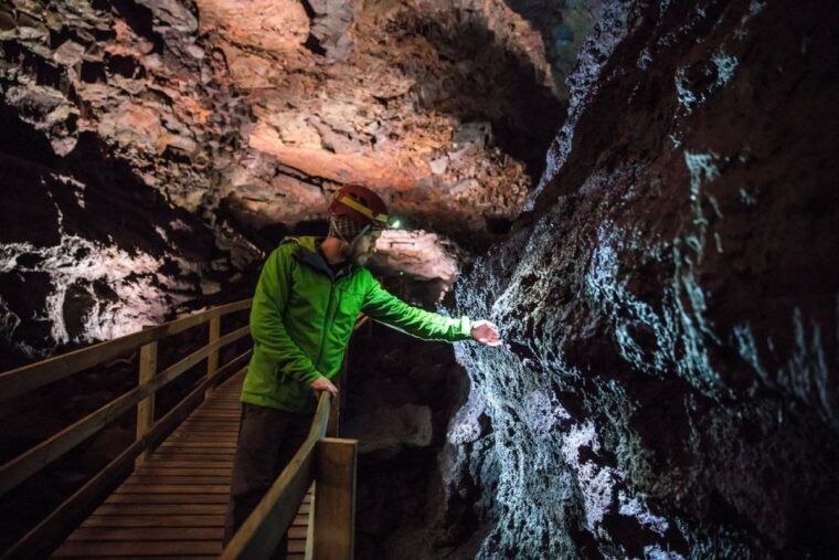 reykjavik-lava-cave-hot-springs-and-waterfalls-tour