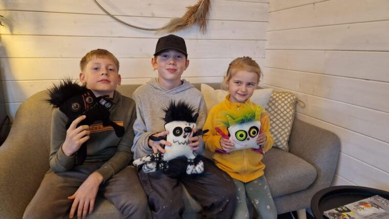 reykjavik-make-an-icelandic-wool-monster