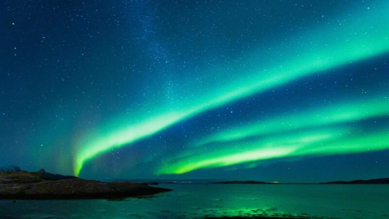 reykjavik-northern-lights-evening-adventure-guided-tour-2