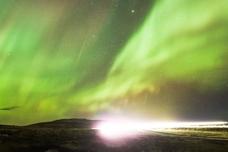 reykjavik-northern-lights-group-tour-with-photos