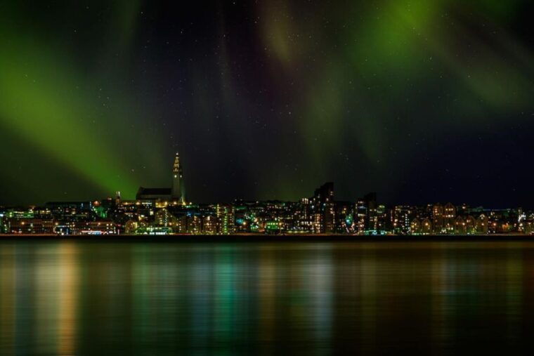 reykjavik-northern-lights-motor-yacht-cruise