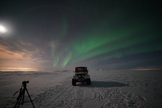 Reykjavik: Northern Lights Tour - Pro Aurora Photos - Small Group - Authentic Insights from Reviewers