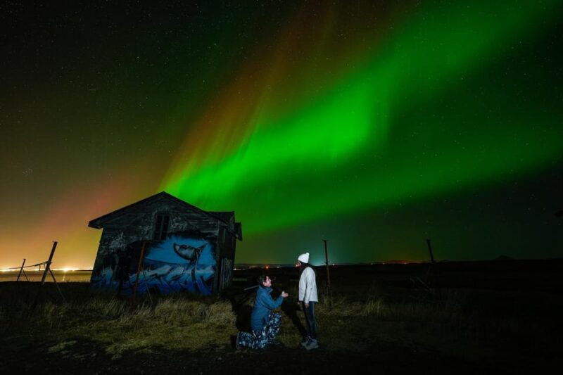 reykjavik-northern-lights-tour-with-private-photographer