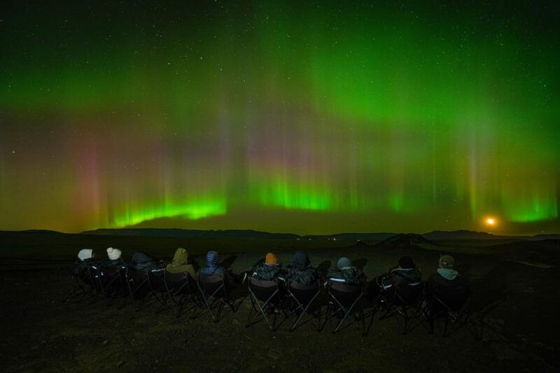 reykjavik-northern-lights-tour-with-private-photographer