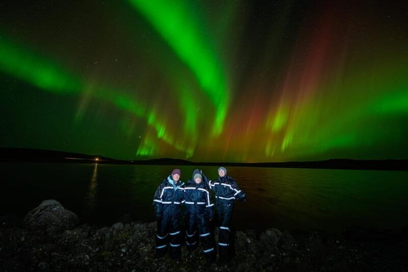 reykjavik-northern-lights-tour-with-private-photographer