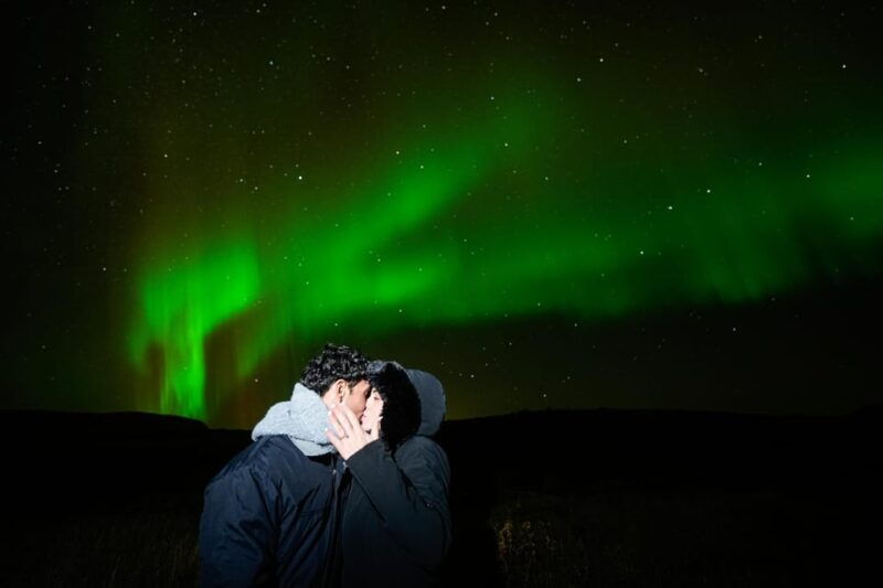 reykjavik-northern-lights-tour-with-private-photographer