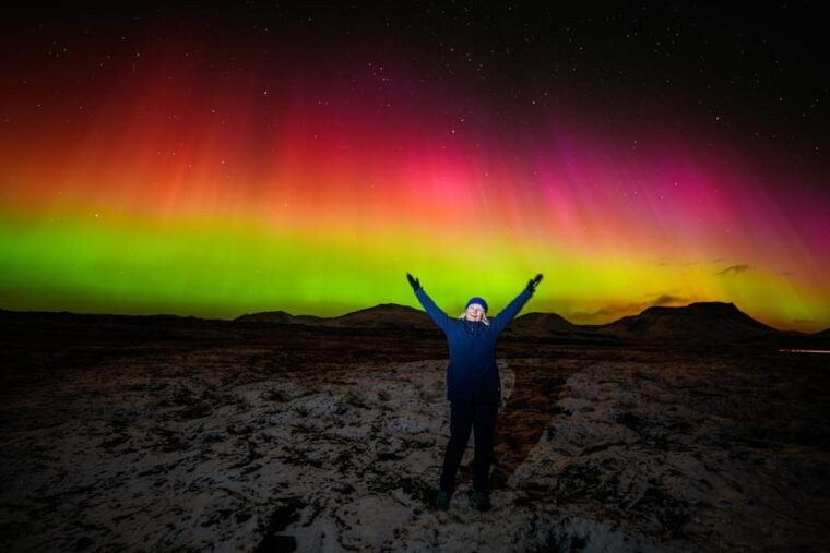 reykjavik-northern-lights-tour-with-private-photographer