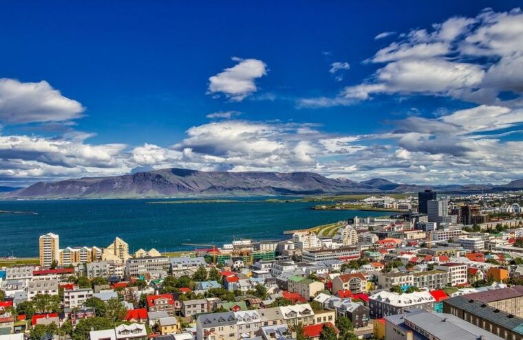 reykjavik-private-3-hour-walking-tour-for-seniors