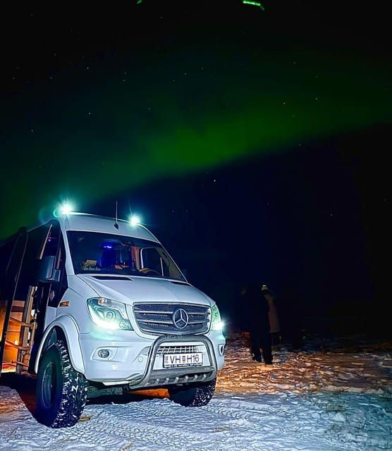 reykjavik-private-northern-lights-tour-with-hot-chocolate
