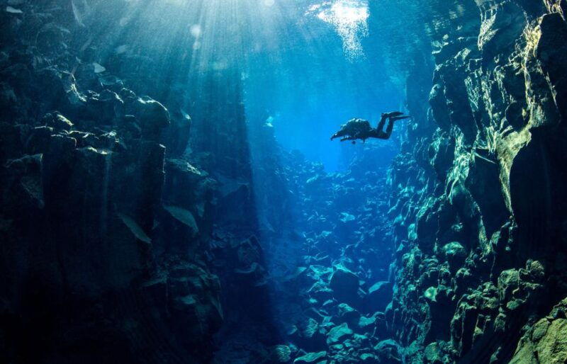reykjavik-silfra-fissure-diving-with-optional-pickup