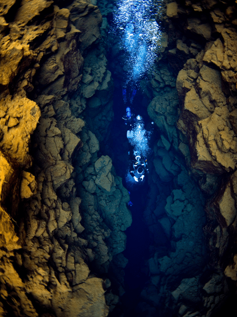 reykjavik-silfra-fissure-diving-with-optional-pickup