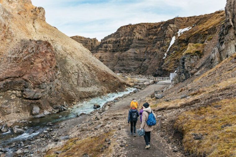 reykjavik-silver-circle-tour-canyon-ride-thermal-baths
