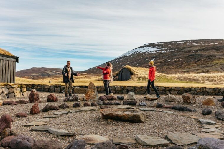 reykjavik-silver-circle-tour-canyon-ride-thermal-baths
