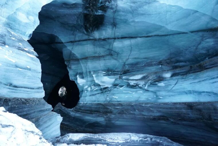 reykjavik-south-coast-and-katla-ice-cave-small-group-tour