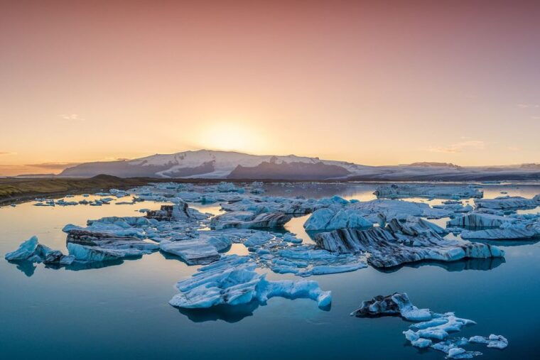 reykjavik-south-coast-diamond-beach-and-jokulsarlon-tour